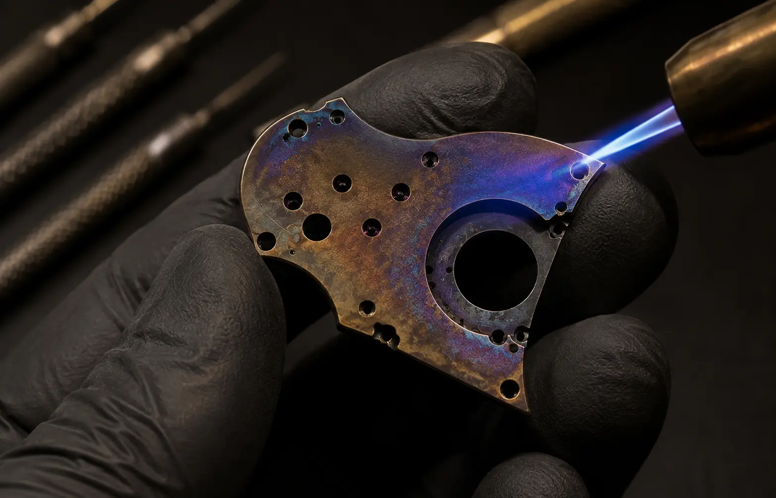 Thermische Kolorierung einer losen Werkbrücke der SteamPunk ReCreation V – ohne montierte Uhr
